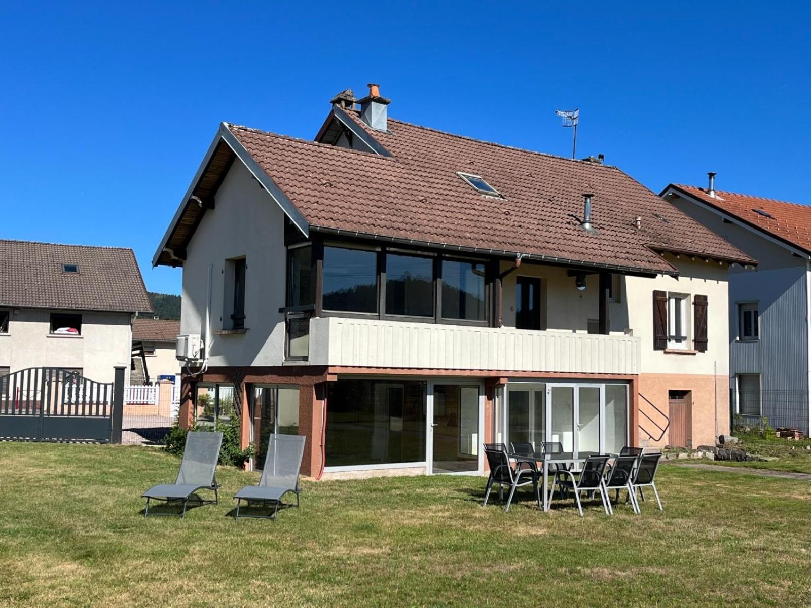 Gite 205 M2, 8Pers Piscine, Jacuzzi, Balneo Privatifs Vagney 外观 照片
